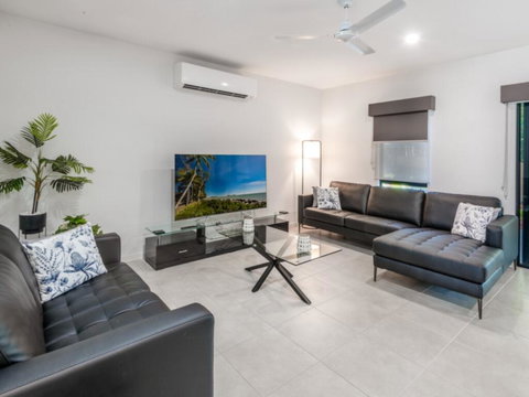 Corals - Tropicana Resort - Cli - Mackay Tourism 3