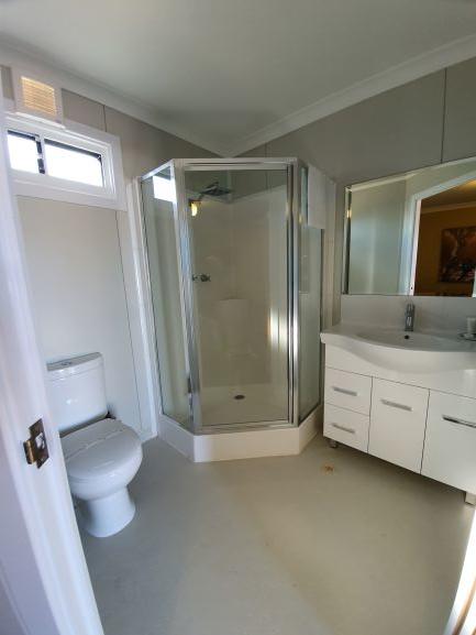 Cornwall House Accommodation - Mackay Tourism 2
