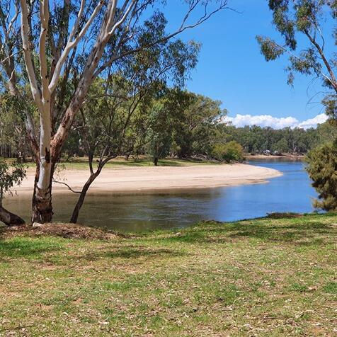 Corowa Golf Club Motel - Mackay Tourism 3