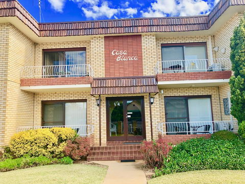 Country Apartments - Mackay Tourism 2
