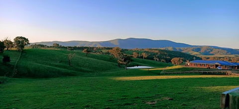 Country Budget - Mackay Tourism 1