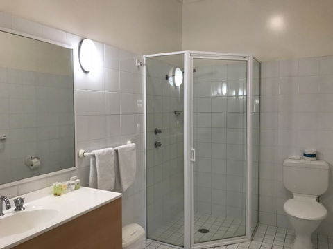 Country Gardens Motor Inn - Mackay Tourism 1