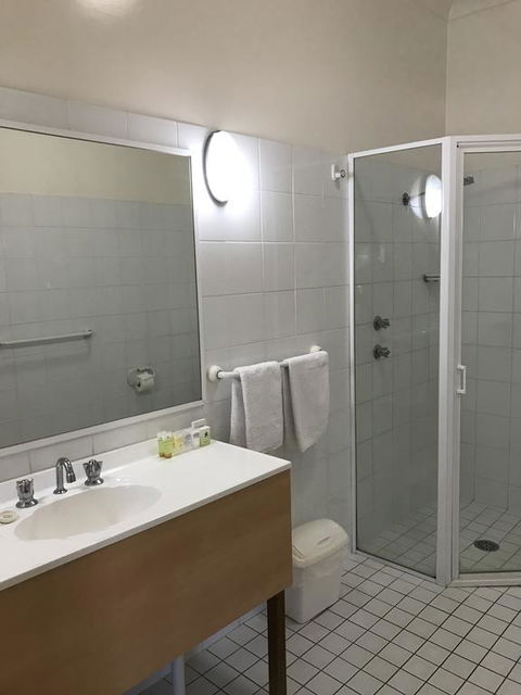 Country Gardens Motor Inn - Mackay Tourism 2