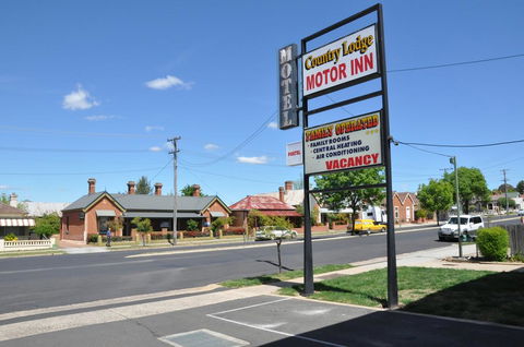 Country Lodge Motor Inn - Mackay Tourism 0