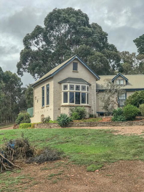 Country Paradise In The Gully - Mackay Tourism 3