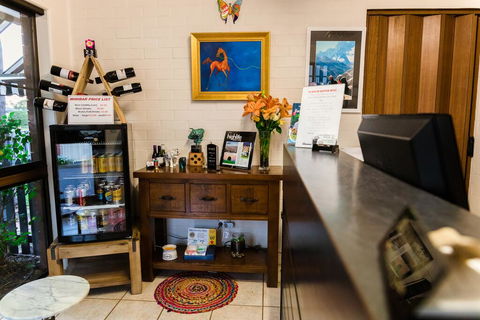 Country Pathfinder Motor Inn - Mackay Tourism 2