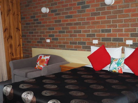 Country Road Motel St Arnaud - Mackay Tourism 2