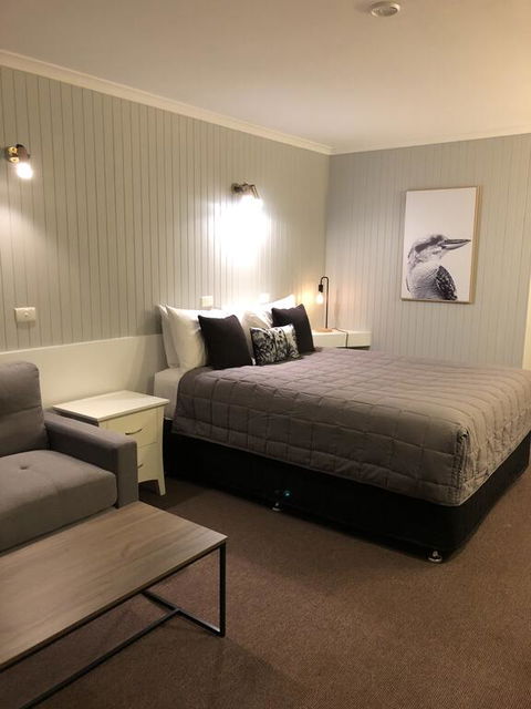 Country Roads Motor Inn - Mackay Tourism 2