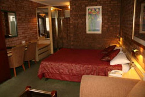 Countryman Motor Inn - Mackay Tourism 1