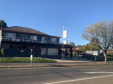 Countryman Motor Inn Cowra - Mackay Tourism 3