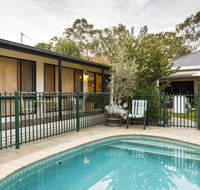 Courtsidecottage Bed and Breakfast - Mackay Tourism