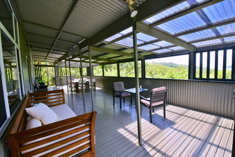 Cow Bay Hilltop Escape - Mackay Tourism 3