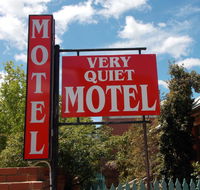 Cowra Crest Motel - Mackay Tourism