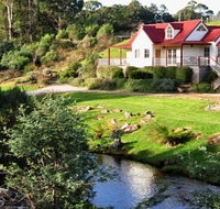 Crabtree Riverfront Cottages - Mackay Tourism