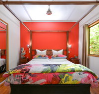 Crater Lakes Rainforest Cottages - Mackay Tourism