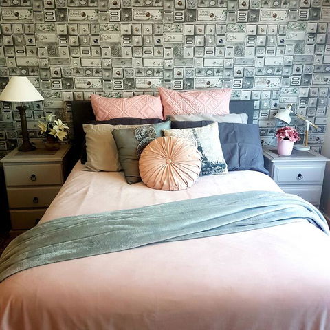 Creek Cottage Jindera - Mackay Tourism 0
