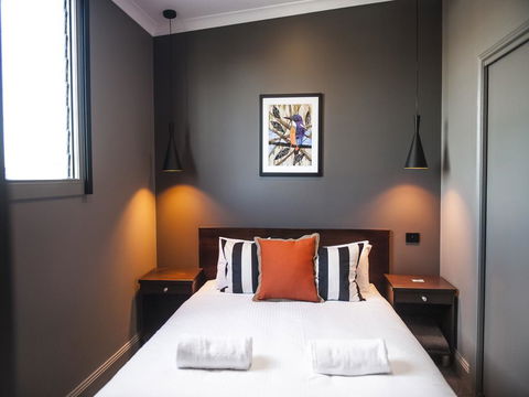 Criterion Hotel Sale - Mackay Tourism 0