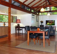 Crystal Creek Rainforest Retreat - Mackay Tourism