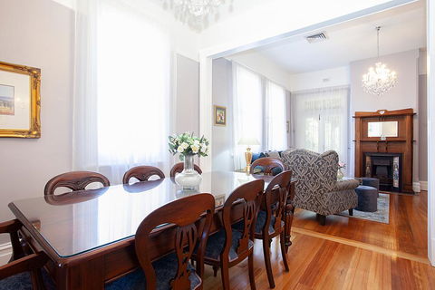Culgoa Beautifully Refurbished 1896 Heritage House - Mackay Tourism 2