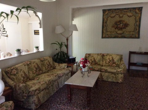 CupnSaucer Cottage - Mackay Tourism 0