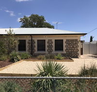 Cute and Cosy II - Events Workers Getaways. - Mackay Tourism