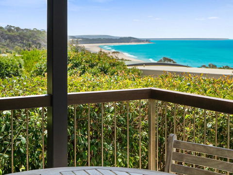Cylinder Cove 4 - Mackay Tourism 0