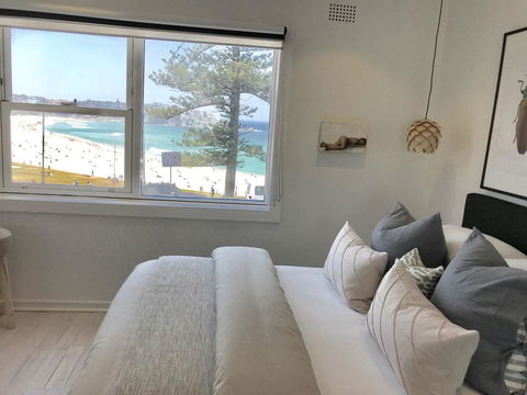 D'Luxe Designer Den Bondi-Ocean View Apartment - Mackay Tourism 0