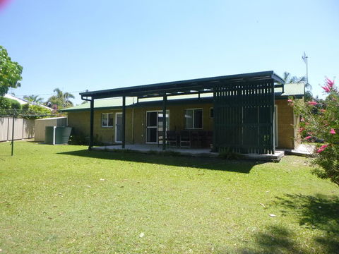 Dad & Alice's Place - Mackay Tourism 3