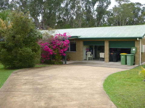 Dad & Alice's Place - Mackay Tourism 0