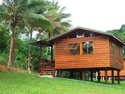 Daintree Rainforest Bungalows - Mackay Tourism 1
