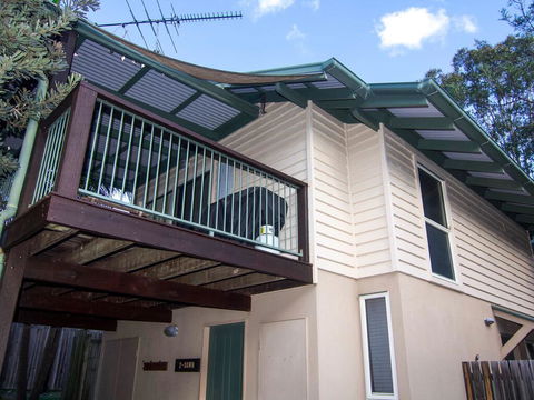 Dawn - Three Sisters Beachhouse - Mackay Tourism 3
