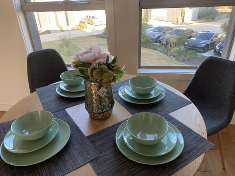 Delicate And Peaceful Bundoora Townhouse 13-R3 - Mackay Tourism 1