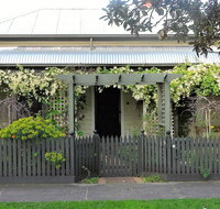 Delightful Cottage - Mackay Tourism