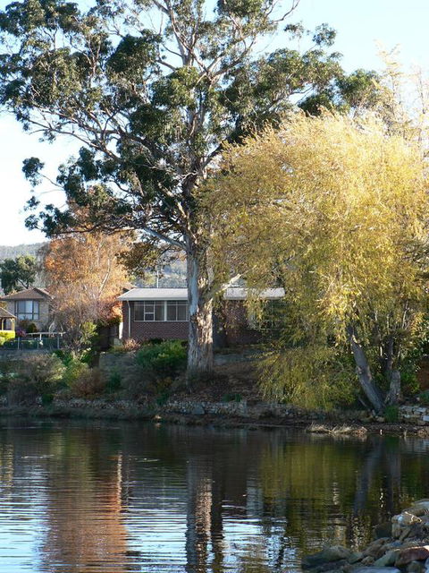 Derwent Hideaway - Mackay Tourism 3