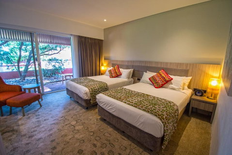 Desert Gardens Hotel - Mackay Tourism 1