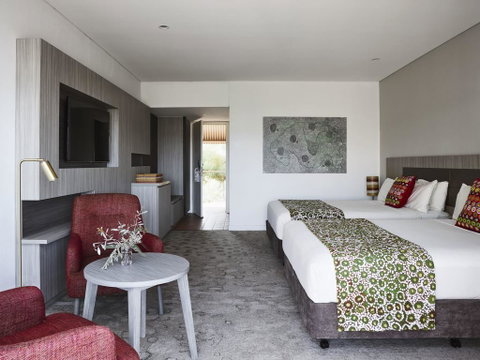 Desert Gardens Hotel - Mackay Tourism 3
