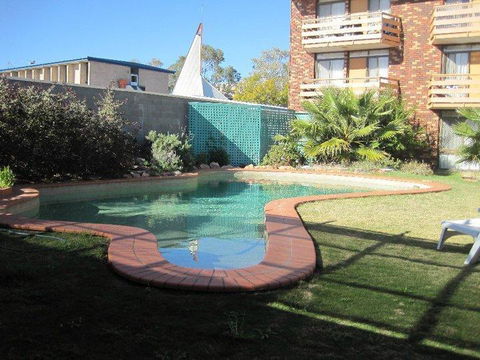 Desert Rose Inn Alice Springs - Mackay Tourism 3