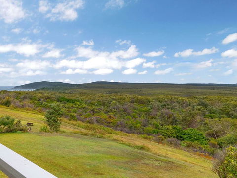 Dilkara - Breathtaking Ocean Views - Mackay Tourism 1