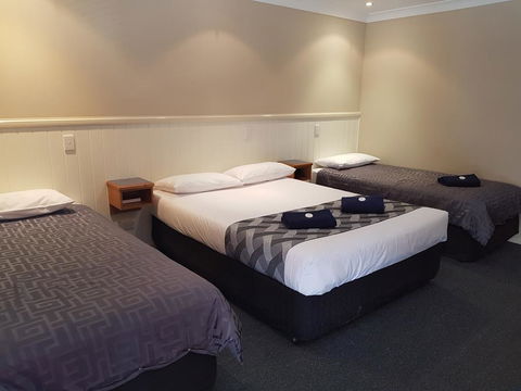 Dirranbandi Motor Inn - Mackay Tourism 3