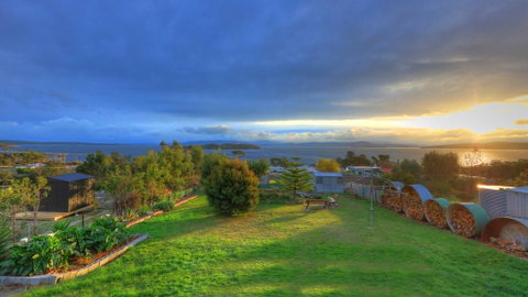 Discover Bruny Island Holiday Accommodation - Mackay Tourism 2