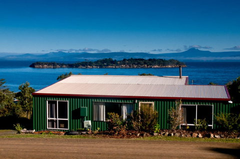Discover Bruny Island Holiday Accommodation - Mackay Tourism 0