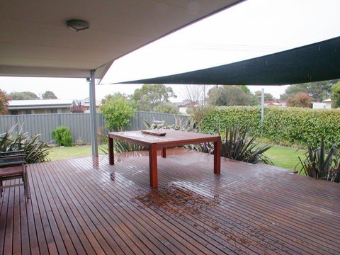 Do Drop Inn - Mackay Tourism 3