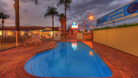 Dubbo Midstate Motor Park - Mackay Tourism 1