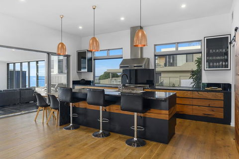 Due North Beach House - Mackay Tourism 3