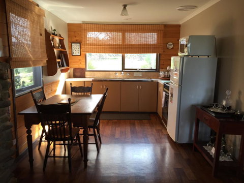 Duffy's Country Accommodation - Mackay Tourism 1