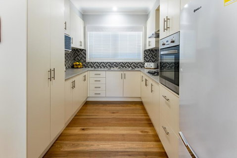 EAGLE VIEW UNIT 5 STAR - Mackay Tourism 3