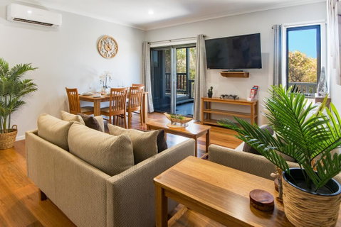 EAGLE VIEW UNIT 5 STAR - Mackay Tourism 0
