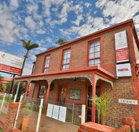 Early Australian Motor Inn - Mackay Tourism