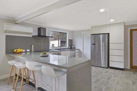 East Coast Hideaway Beach Retreat - Mackay Tourism 0