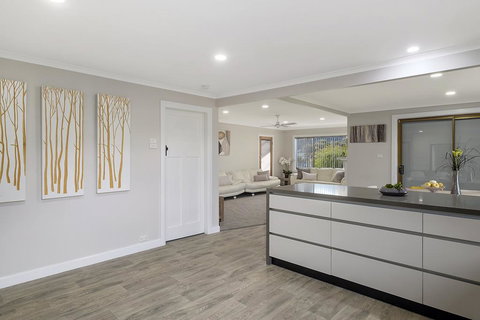 East Coast Hideaway Beach Retreat - Mackay Tourism 2